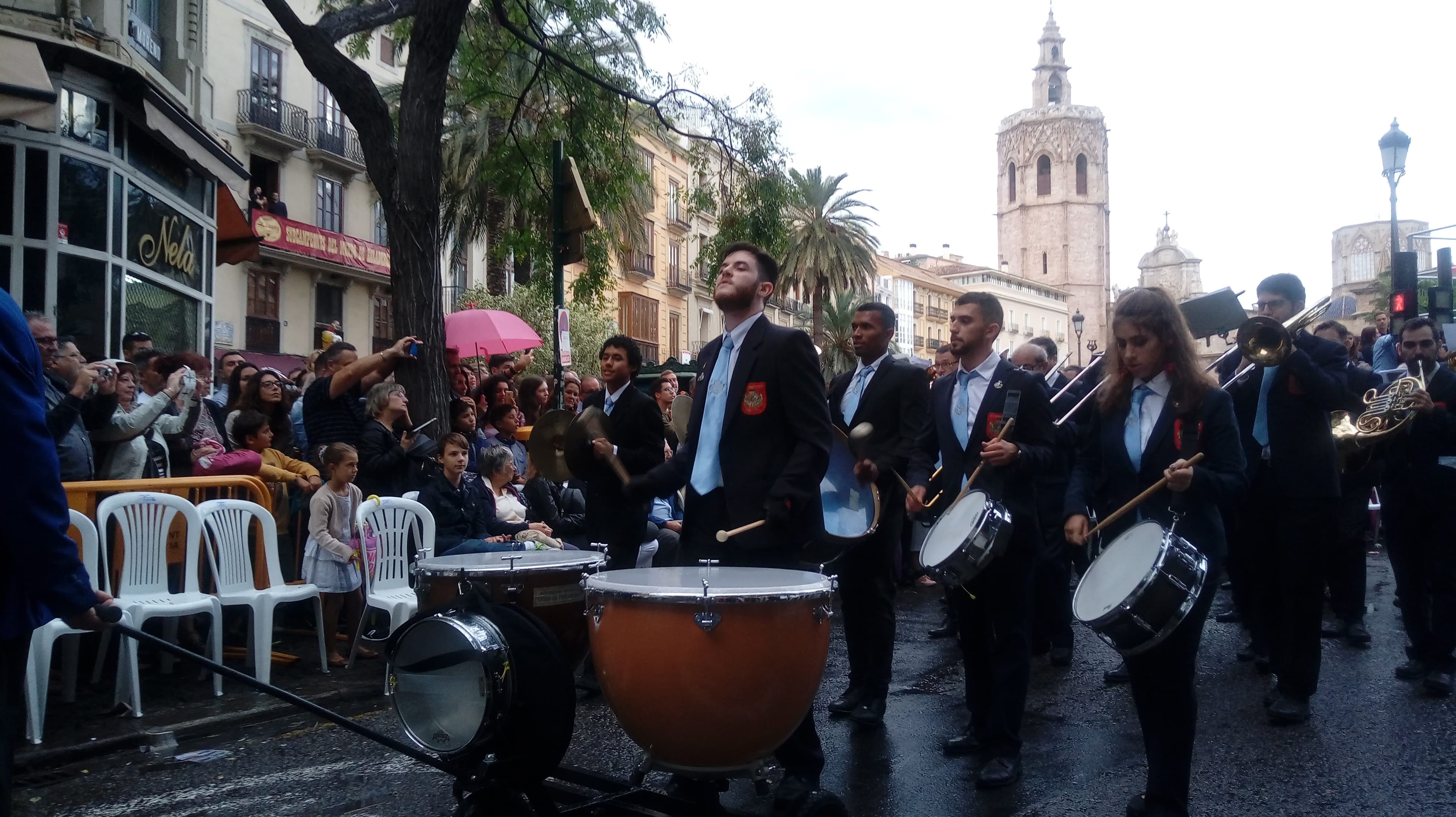Desfile de Moros y Cristianos en Valencia el 9 de octubre de 2018, Día de la Comunitat Valenciana